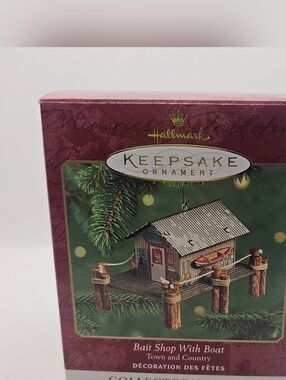 New Box Bait Shop boat Town Country Christmas Tree Hallmark Keepsake Ornament Ti